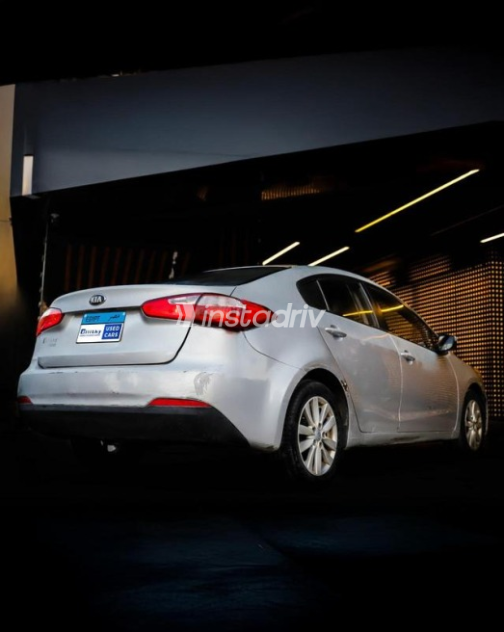 Kia Cerato 2015 Silver Automatic Used for Sale in Nasr city - 4