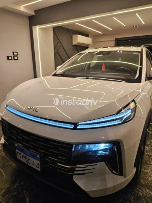 جاك JS6 2026 أبيض أوتوماتيك مستعملة للبيع في القاهرة - 2