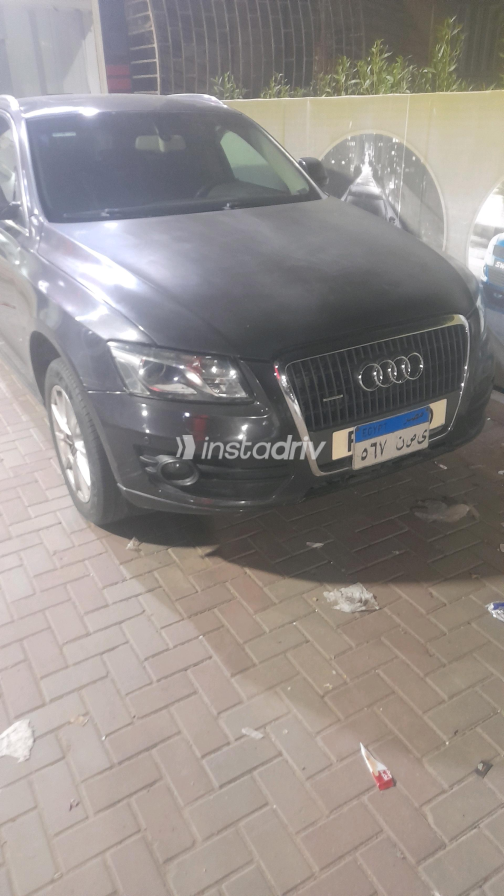 Audi Q5 2010 Black Automatic Used for Sale in Greater Cairo ( Cairo + Giza) - 4