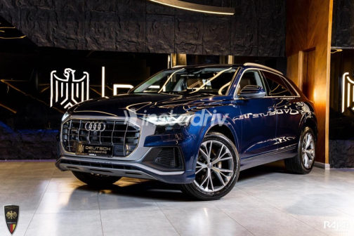 اودي Q8 2019 أزرق غامق أوتوماتيك مستعملة للبيع في القاهرة - 1