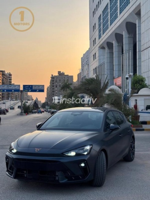 Seat Leon 2026 Gray Automatic Used for Sale in Nasr city - 2