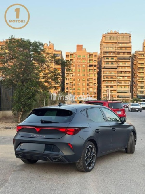 Seat Leon 2026 Gray Automatic Used for Sale in Nasr city - 4