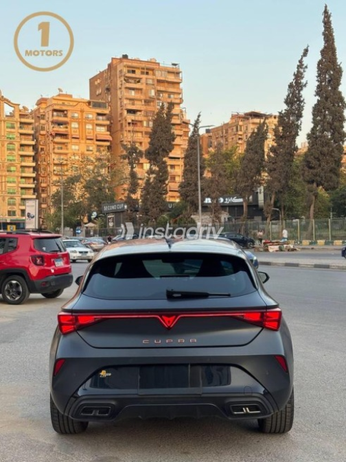 Seat Leon 2026 Gray Automatic Used for Sale in Nasr city - 5