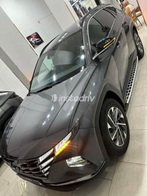Hyundai Tucson GDI 2021 Gray Automatic Used for Sale in Greater Cairo ( Cairo + Giza) - 3