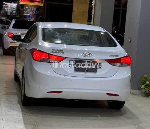 Hyundai Avante 2011 White Automatic Used for Sale in Greater Cairo ( Cairo + Giza) - 1