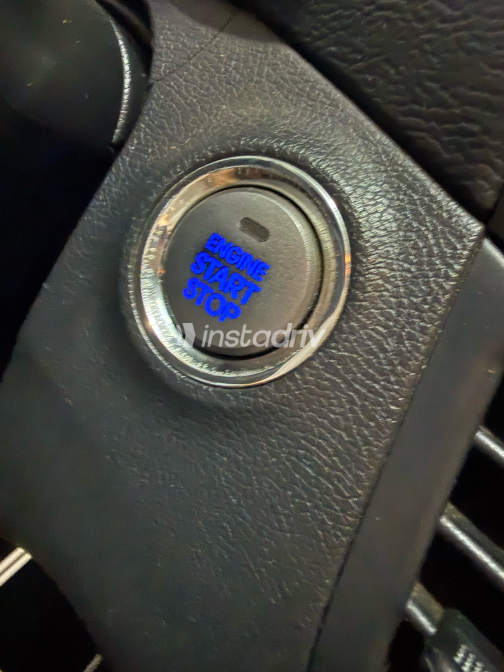 Hyundai Avante 2011 White Automatic Used for Sale in Greater Cairo ( Cairo + Giza) - 4