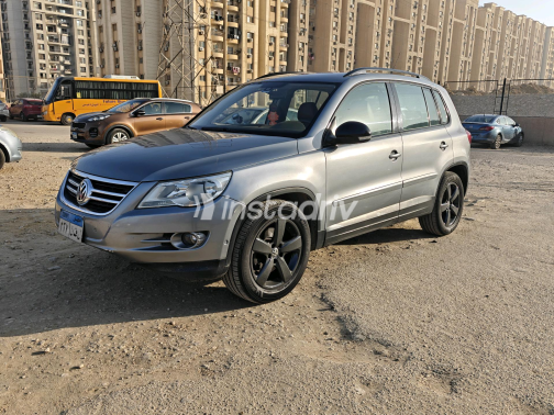 Volkswagen Tiguan 2009 Gray Automatic Used for Sale in Greater Cairo ( Cairo + Giza) - 1