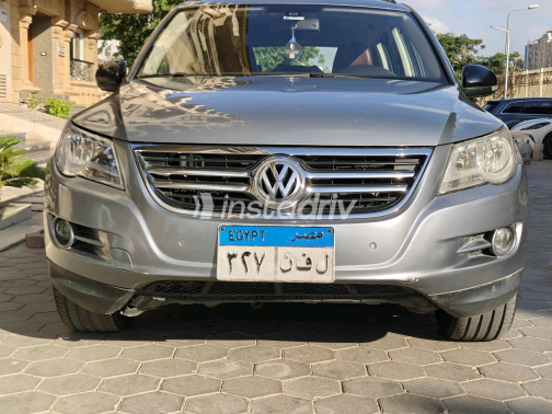 Volkswagen Tiguan 2009 Gray Automatic Used for Sale in Greater Cairo ( Cairo + Giza) - 3