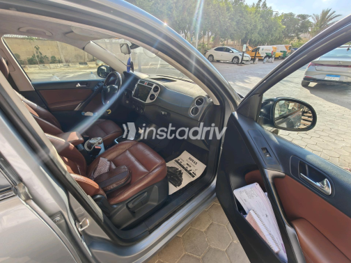 Volkswagen Tiguan 2009 Gray Automatic Used for Sale in Greater Cairo ( Cairo + Giza) - 4