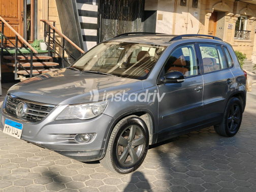 Volkswagen Tiguan 2009 Gray Automatic Used for Sale in Greater Cairo ( Cairo + Giza) - 10
