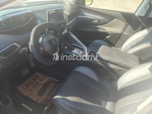 Peugeot 5008 2019 White Automatic Used for Sale in Greater Cairo ( Cairo + Giza) - 6