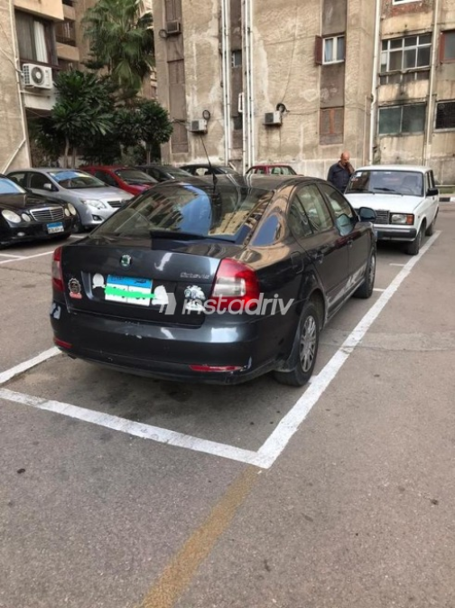 سكودا فانتازيا 2010 أزرق غامق أوتوماتيك مستعملة للبيع في الإسكندرية - 4