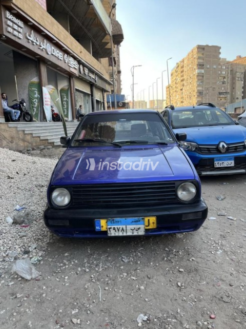 فولكس فاغن جولف 2 1990 أزرق أوتوماتيك مستعملة للبيع في القاهرة الكبرى ( القاهرة - الجيزة) - 9