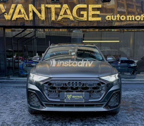 اودي Q8 2025 أسود أوتوماتيك مستعملة للبيع في القاهرة - 1