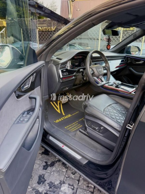 اودي Q8 2025 أسود أوتوماتيك مستعملة للبيع في القاهرة - 9