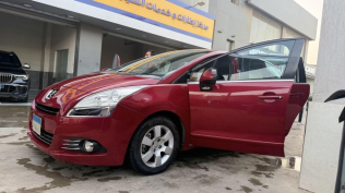 بيجو 5008 2011 أحمر أوتوماتيك مستعملة للبيع في القاهرة