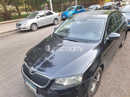 سكودا اوكتافيا A7 2014 أسود أوتوماتيك مستعملة للبيع في القاهرة الكبرى ( القاهرة - الجيزة) - 2