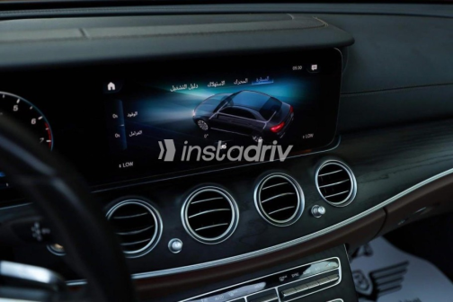Mercedes E 200 2023 Black Automatic Used for Sale in Cairo - 5