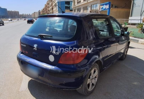 بيجو 307 2005 أزرق أوتوماتيك مستعملة للبيع في المعادى - 3