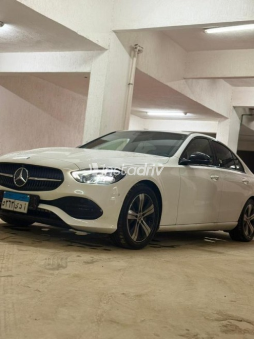 Mercedes C 180 2022 White Automatic Used for Sale in Greater Cairo ( Cairo + Giza) - 8