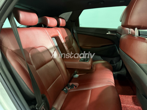 Hyundai Tucson 2020 Champagne Automatic Used for Sale in Greater Cairo ( Cairo + Giza) - 2