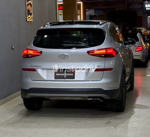 Hyundai Tucson 2020 Champagne Automatic Used for Sale in Greater Cairo ( Cairo + Giza) - 3