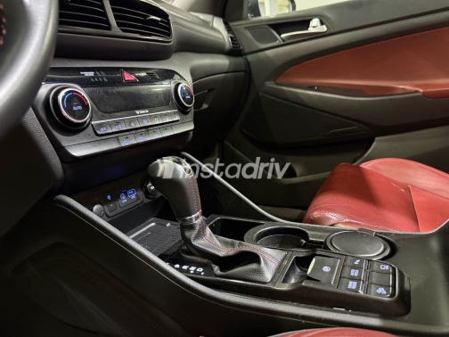 Hyundai Tucson 2020 Champagne Automatic Used for Sale in Greater Cairo ( Cairo + Giza) - 4