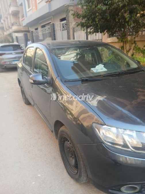 Renault Logan 2018 White Automatic Used for Sale in Greater Cairo ( Cairo + Giza) - 2