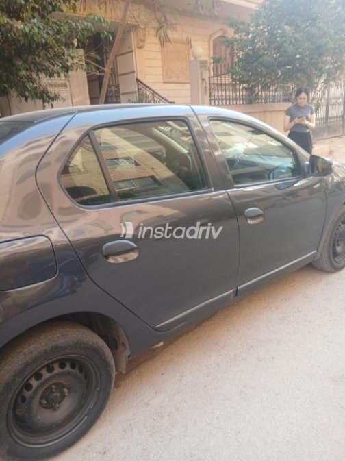 Renault Logan 2018 White Automatic Used for Sale in Greater Cairo ( Cairo + Giza) - 3
