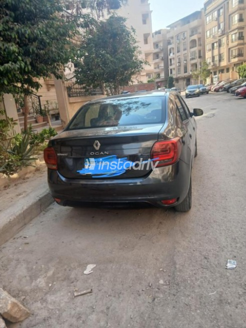 Renault Logan 2018 White Automatic Used for Sale in Greater Cairo ( Cairo + Giza) - 4