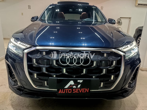 Audi Q7 2025 White Automatic Used for Sale in Greater Cairo ( Cairo + Giza) - 4