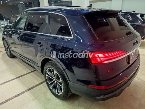 Audi Q7 2025 White Automatic Used for Sale in Greater Cairo ( Cairo + Giza) - 9