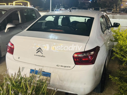 Citroën C Elysee 2021 White Automatic Used for Sale in Hadayek October - 5