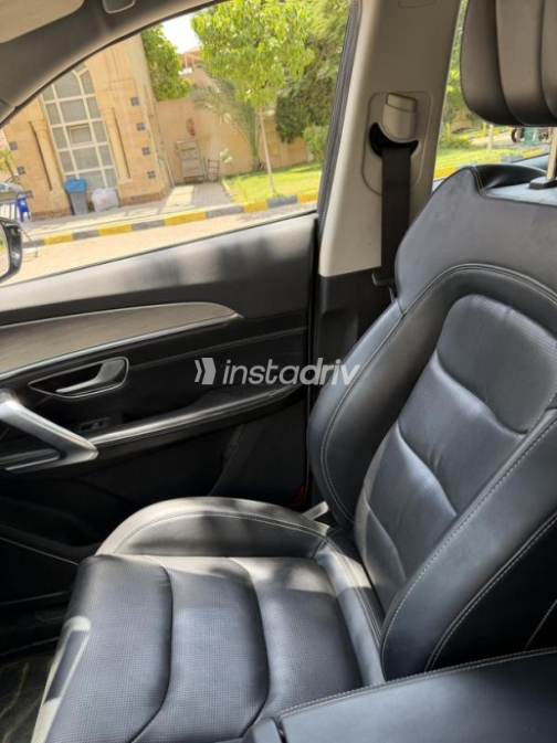 Jetour X70 Plus 2024 White Automatic Used for Sale in Greater Cairo ( Cairo + Giza) - 3