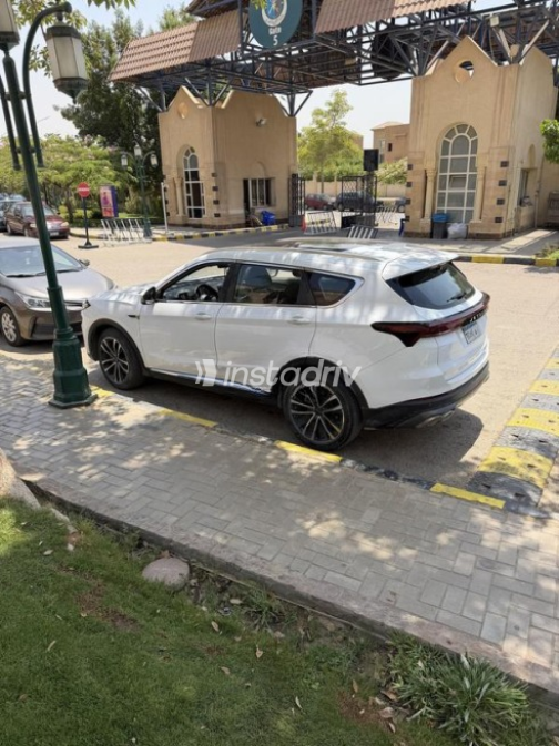 Jetour X70 Plus 2024 White Automatic Used for Sale in Greater Cairo ( Cairo + Giza) - 5