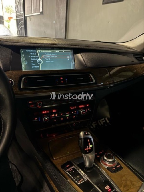 BMW 750 2011 Black Automatic Used for Sale in Cairo - 6