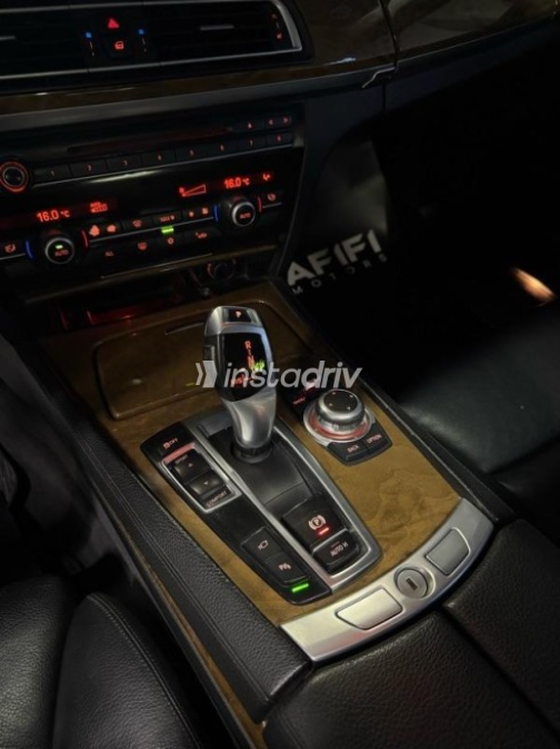 BMW 750 2011 Black Automatic Used for Sale in Cairo - 10