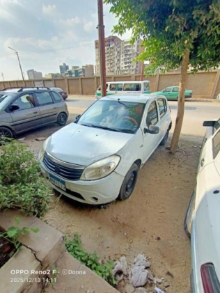 رينو سانديرو 2011 أبيض أوتوماتيك مستعملة للبيع في بني سويف‎