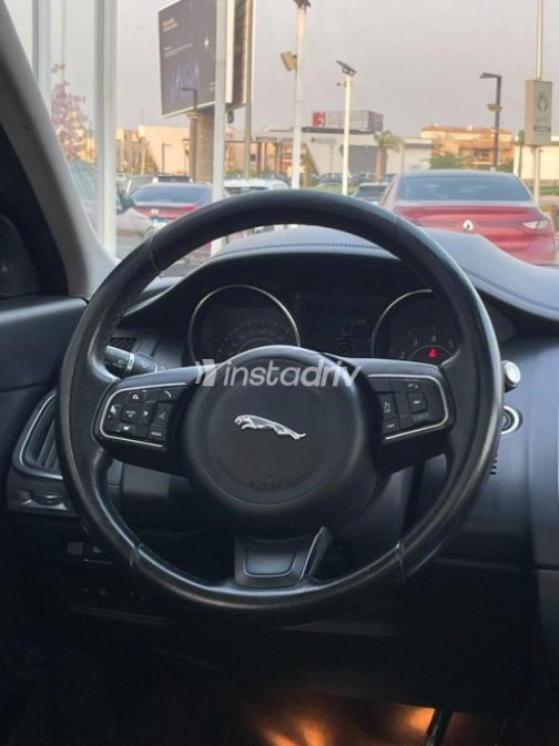 Jaguar E-pace 2020 Red Automatic Used for Sale in Sheikh Zayed City - 9