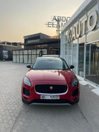 جاكوار E-pace 2020 أحمر أوتوماتيك مستعملة للبيع في مدينة الشيخ زايد