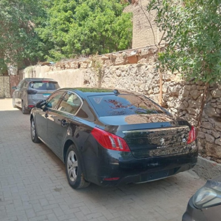 بيجو 508 2014 أسود أوتوماتيك مستعملة للبيع في الهرم