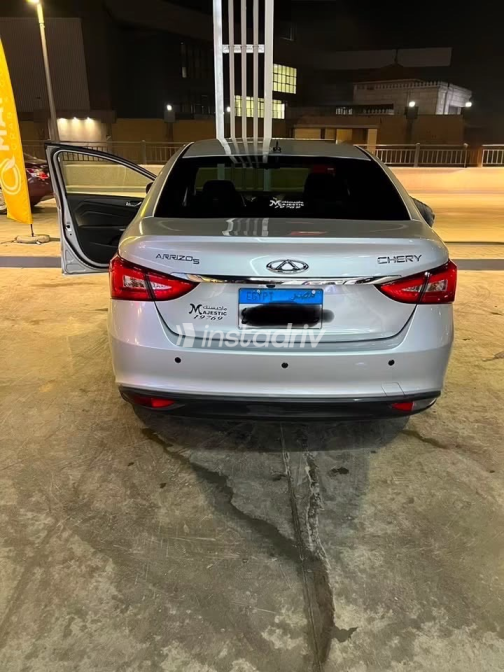 شيرى اريزو 5 2024 فضي CVT مستعملة للبيع في القاهرة الكبرى ( القاهرة - الجيزة) - 1