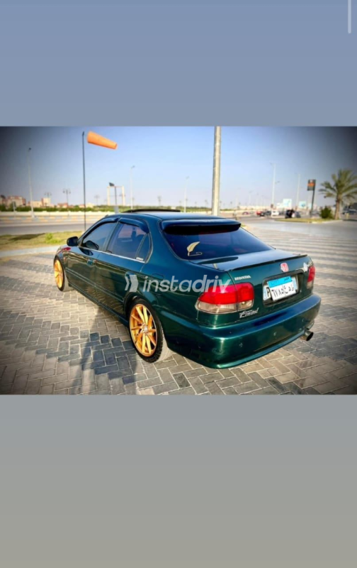 Honda Civic 1997 Green Automatic Used for Sale in Greater Cairo ( Cairo + Giza) - 9
