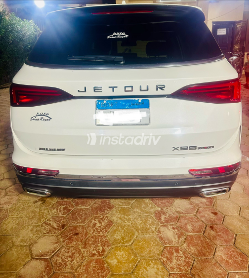 Jetour X95 2022 White Automatic Used for Sale in Greater Cairo ( Cairo + Giza) - 4