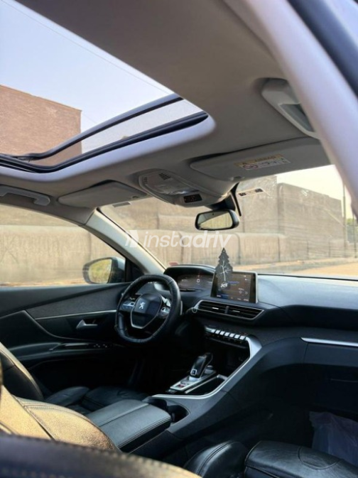 بيجو 5008 2019 رمادي أوتوماتيك مستعملة للبيع في مصر الجديدة - 8