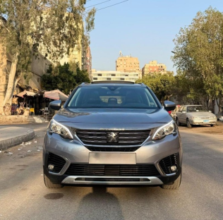 بيجو 5008 2019 رمادي أوتوماتيك مستعملة للبيع في مصر الجديدة