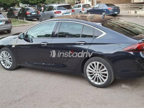 Opel Insignia 2019 Dark Blue Automatic Used for Sale in Heliopolis - 5
