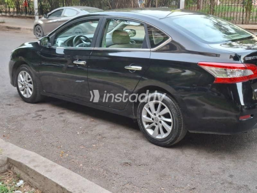 Opel Insignia 2019 Dark Blue Automatic Used for Sale in Heliopolis - 6