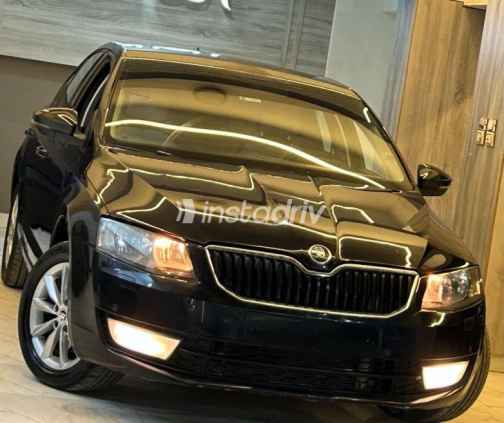 Skoda Octavia 2015 Black Automatic Used for Sale in Cairo - 1