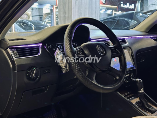 Skoda Octavia 2015 Black Automatic Used for Sale in Cairo - 4